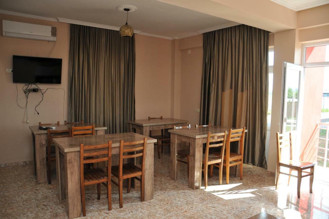 Giomari Hotel Ureki Bagian luar foto